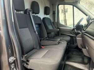 Ford Transit 350 L2H2 Klima/Navi/Tempo/Sync3/PDC/DAB Bild 4