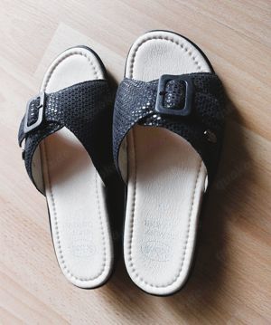 Neue Damen Pantoletten Hausschuhe von Marke Scholl Größe 35 Bild 2