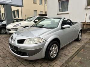 Renault Megane Dynamique CABRIO - Tüv-Asu NEU (12-2026) -