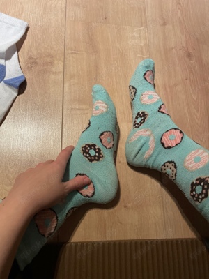 verschiedene Socken zu verkaufen Bild 2