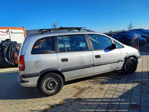 Opel Zafira 1.6 Comfort 7.Sitzer Gepflegt Bild 5