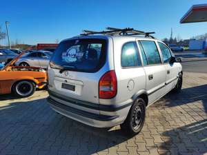 Opel Zafira 1.6 Comfort 7.Sitzer Gepflegt Bild 2