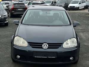Volkswagen Golf V Lim. Tour/SHZ/TEMPOMAT/EURO 4 Bild 2