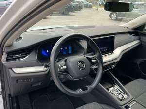 Skoda Octavia Co TDI DSG Style AHK LED Virtual Reise Bild 5