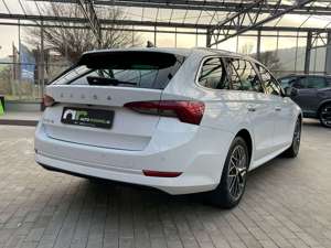 Skoda Octavia Co TDI DSG Style AHK LED Virtual Reise Bild 2
