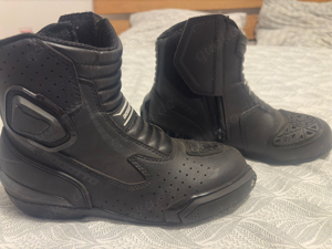 verkaufe meine sehr gut erhaltene motorradbekleidung