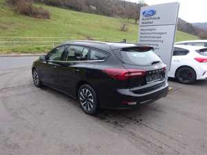 Ford Focus Titanium LED Navi Kamera ACC Bild 4