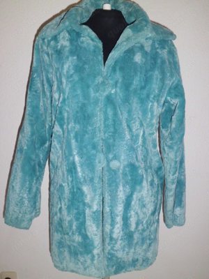 Edler Kurzmantel, Gr. S, türkisfarbener Kunstpelz, von der Schneiderin  Designerin