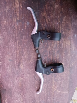 Saccon 1 paar Bremshebel Saccon V-Brake