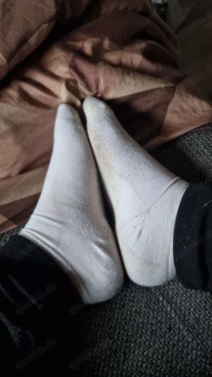 Biete: Getragene Socken & Unterwäsche