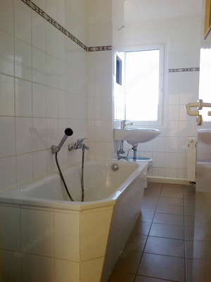 4Zi.-Whg. Balkon, EBK, Wanne, Garage in Sgh. Wippra Bild 2
