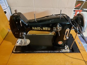 Naehmaschine zu verkaufen