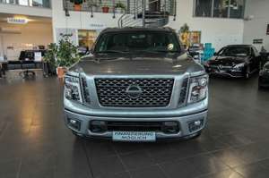 Nissan Titan 5.6L V8 4WD Platinum Midnight/Kamera/SHZ Bild 2