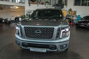Nissan Titan 5.6L V8 4WD Platinum Midnight/Kamera/SHZ Bild 3