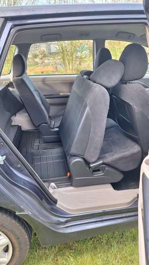 Mitsubishi Grandis Grandis 2.4 Intense Bild 4