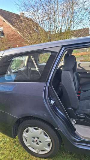 Mitsubishi Grandis Grandis 2.4 Intense Bild 5