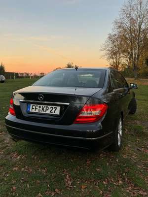Mercedes-Benz C 180 CGI Automatik BlueEFFICIENCY Avantgarde Bild 3