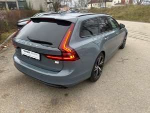 Volvo V90 Plus Dark Recharge Plug-In Hybrid AWD T6 Twin Engi Bild 3