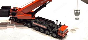 Siku 1:50 55--Mega Lifter Großer Autokran 8 Achser