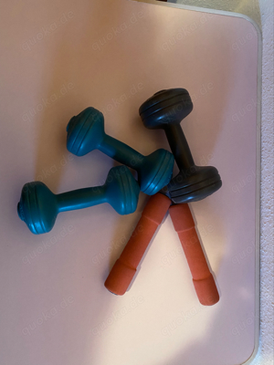 5 verschiedene Fitnesshanteln