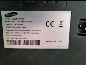 Samsung Fernseher 22 Zoll mit TV-Board Bild 3