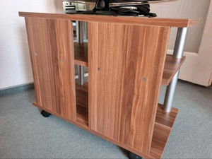 Samsung Fernseher 22 Zoll mit TV-Board Bild 2