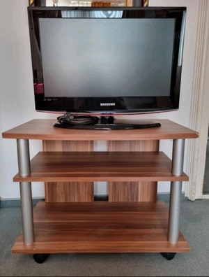 Samsung Fernseher 22 Zoll mit TV-Board Bild 5