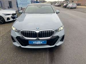 BMW 540 d xDrive M Sport Pano Leder LED Navi 20 Zoll Bild 3