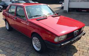 Alfa Romeo Giulietta 1.6 , neuwertig aus Sammlung Bild 2