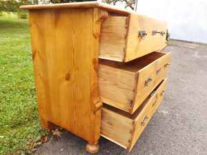 Restaurierte, antike Kommode. Gründerzeit; Weichholz hell, gewachst. Bild 4