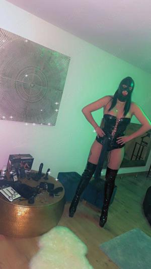 Mistress Stuttgart  Bild 2