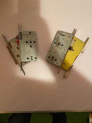 Neue Türschlösser mit Schlüssel