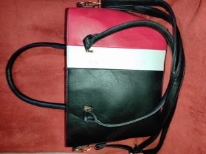 Damenhandtasche Schwarz mit weiß roter Applikation