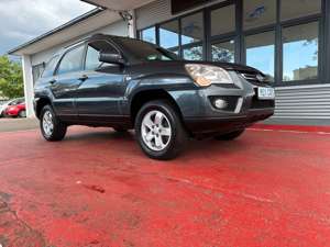 Kia Sportage 2.0 CVVT Cup 2WD/AHK/TEMP./EU4 Bild 3