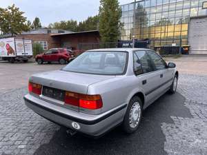 Honda Accord 2.0 OLDTIMER Bild 5
