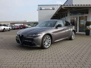 Alfa Romeo Giulia Sprint Q4 *Matrix LED/DAB/NAV/RfK/ACC/PDC/Metallic