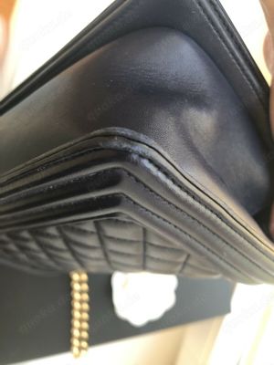Chanel Boy Tasche Medium Dunkelblau Lammleder Bild 6