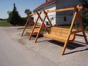 Gartenschaukel Hollywoodschaukel " Dreisitzer " Fichte massiv fertig lasiert  Bild 2