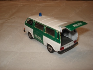 4 alte Schabak VW Bus T3 Miniaturmodell 1:43 neuwerig ohne OVP. Bild 8