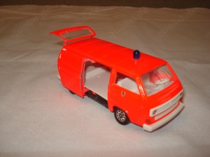 4 alte Schabak VW Bus T3 Miniaturmodell 1:43 neuwerig ohne OVP. Bild 9