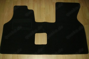Vw Bus T4 Fußmatte für Fahrer +Beifahrerseite aus einem Teil .Für 2+3Sitzer geeignet .