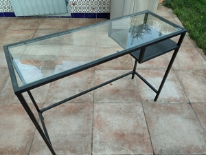 Beistellregal mit Glasplatte, schmal und lang