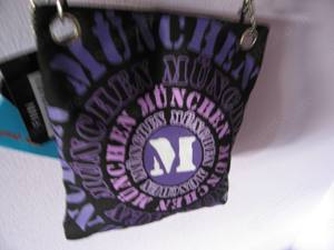 BR-24.1 Britzz, Brustbeutel Umhängetasche Börse Schlüsseltasche Schule Freizeit Outdoor