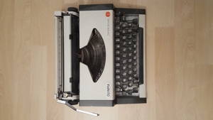 OLYMPIA Reiseschreibmaschine 1975