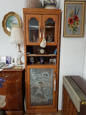 Wohnzimmerschrank zu verkaufen