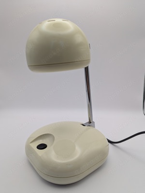 Teleskoparm Tischlampe im Industriedesign der Fa. Hustadt