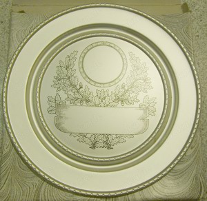 Z Wandteller Jubiläumsteller zum gravieren Blech 24 cm unbenutzt in Originalverp Bild 4