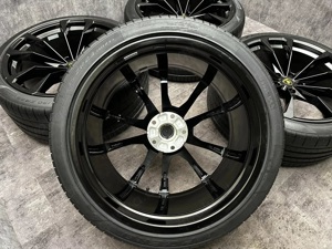 23" Lamborghini Urus MY24 taigete geschmiedete schwarze  Bild 5