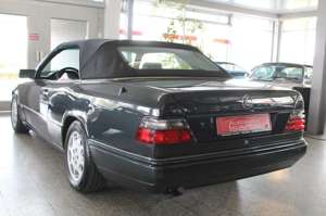 Mercedes-Benz CE 300 24V Cabriolet -5 Gang - Klima - Sportline Bild 3