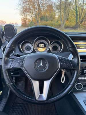 Mercedes-Benz C 180 CGI Automatik BlueEFFICIENCY Avantgarde Bild 4